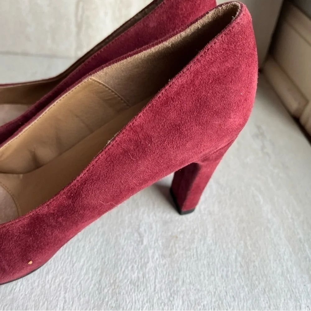 ** Vaneli Suede Pumps with Bow Detail Maroon Pointed Toe size 8